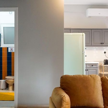 Studio 70 Argos Luaran gambar