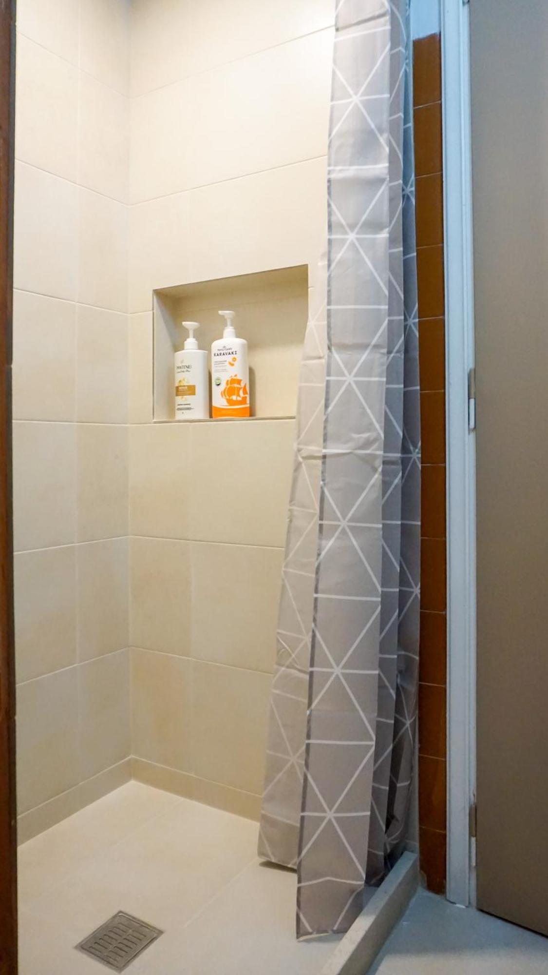 Studio 70 Argos Luaran gambar