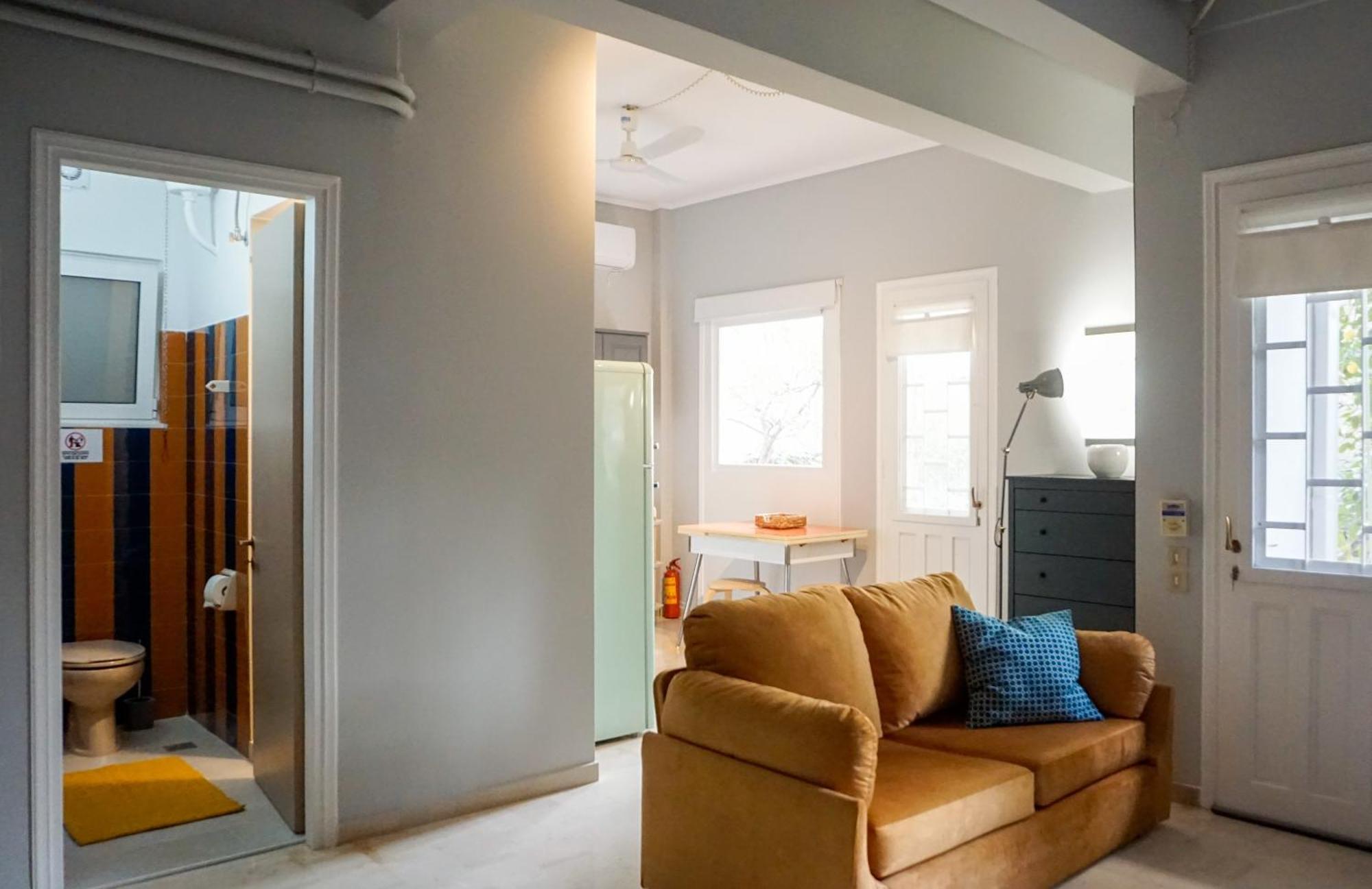 Studio 70 Argos Luaran gambar